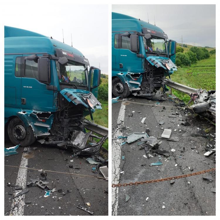 Un accident cu doi morți s-a produs duminica dimineața, a avut loc pe drumul Cluj-Oradea