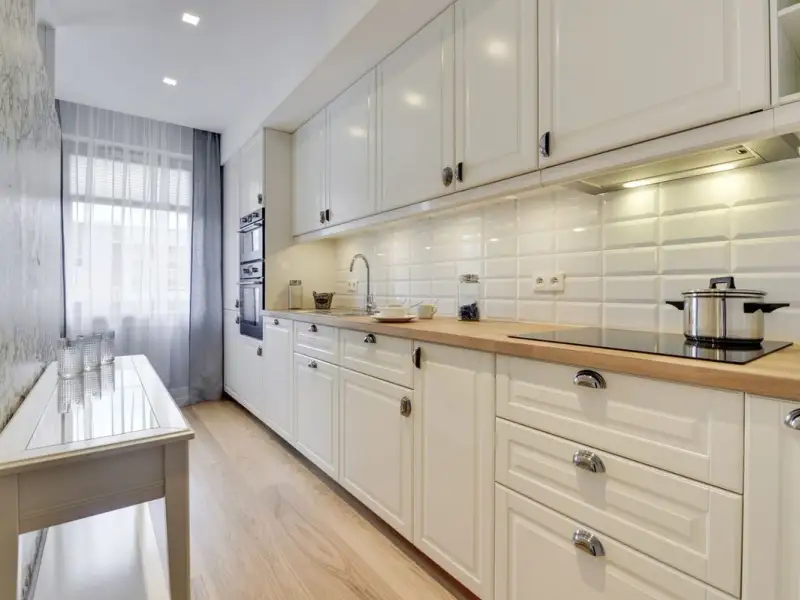 Amenajare luminoasa si moderna armonie intre functionalitate si estetic intr-un apartament de 2 camere