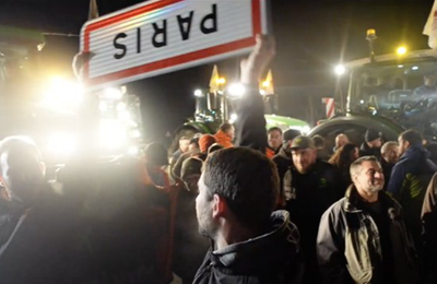 UPDATE: Nouăzci şi una de persoane arestate în piaţa angro Rungis de la Paris, în urma unor ”degradări”. Puncte de trecerea frontierei între Franţa şi Belgia blocate, de unde tractoare vor să plece la Bruxelles, în timpul unui summit UE