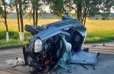 Ciocnire între trei mașini, la intrare în Turda, în urma unei manevre de depășire