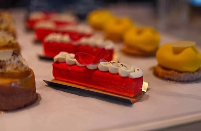 Branding pentru deserturi premium – cum să creezi o experiență unică pentru clienți