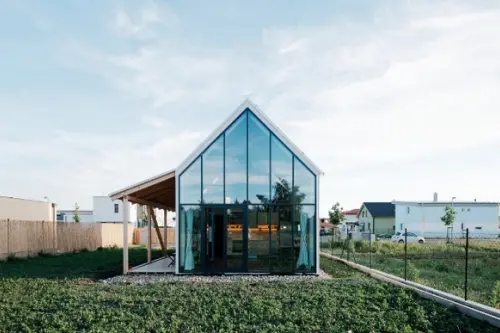 Casa amenajata in stil minimalist