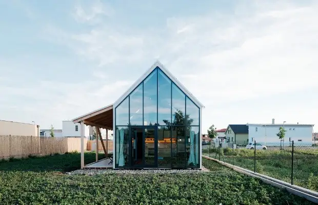 Casa amenajata in stil minimalist