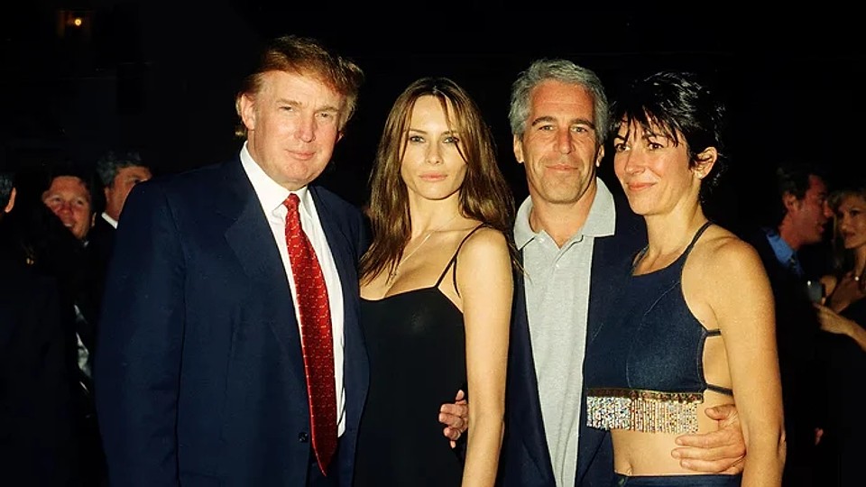 Dezvăluiri din culisele prieteniei lui Trump cu Jeffrey Epstein. „Își împărțeau iubitele și avioanele”