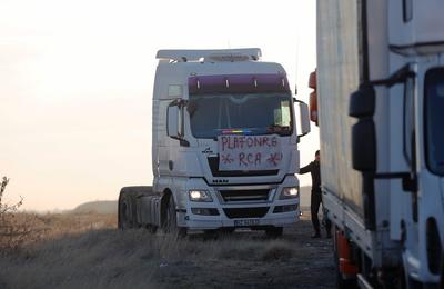 Protestul fermierilor şi transportatorilor din Bucureşti, aprobat pentru ziua de duminică, în intervalul 09.30 – 22.00 / Traseele pe care se vor deplasa vehiculele până în Piaţa Constituţiei