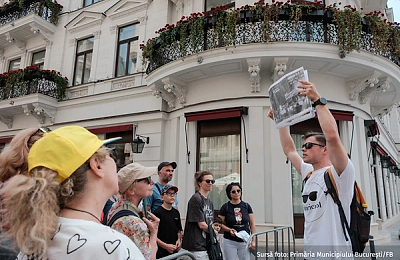 Tururi ghidate gratuite pe Calea Victoriei și Piața Revoluției transformată în „Grădina Întâlnirilor”