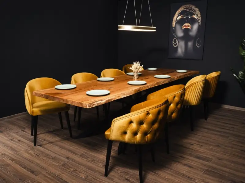 Wood Bucovina, afacerea românească din inima Bucovinei care produce mobilier din lemn masiv