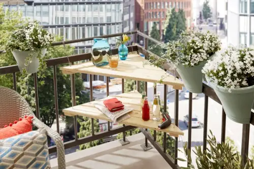 Cum sa iti faci o masuta pentru un balcon mic