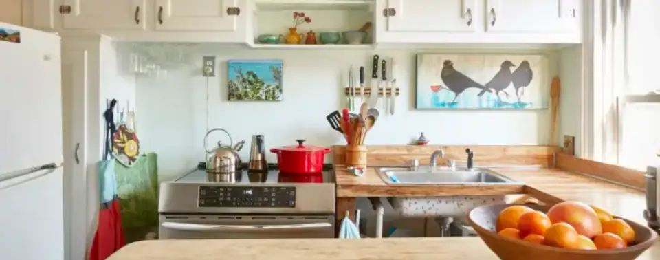 Am pregătit o infuzie de plante aromatice pentru un miros ambiental de primăvară, iar acum casa mea miroase incredibil