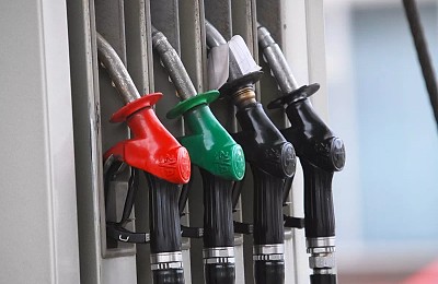 OMV Petrom vs Rompetrol. Cine face cei mai mulți bani în piața carburanților