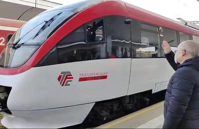 Primarul Emil Boc vrea să extindă traseul trenului metropolitan spre Huedin, Gherla, Dej și Câmpia Turzii