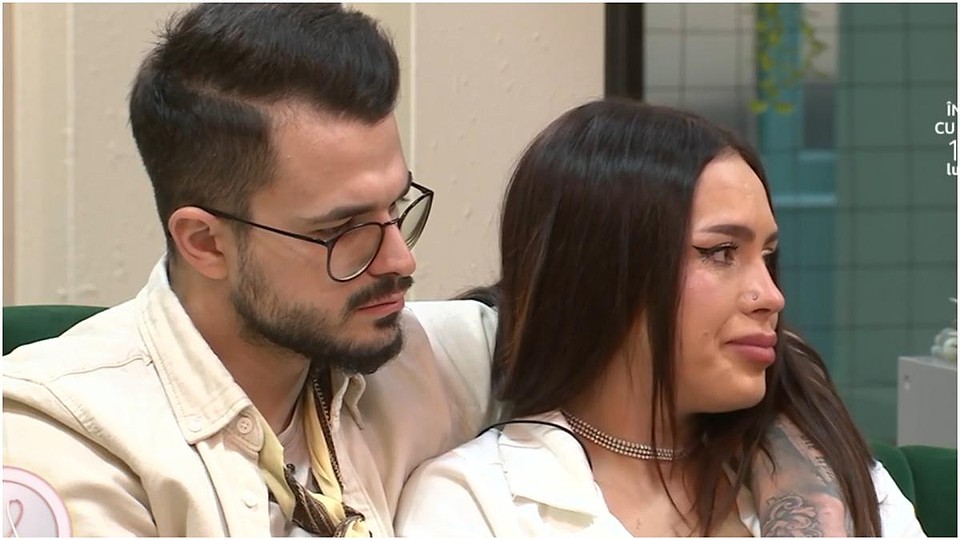 Emma, dezvăluiri cumplite despre fosta relație. Fata a plâns în live: „Era ceva rău! Mă distrugea psihic”