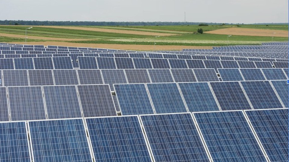 Preţurile panourilor fotovoltaice au scăzut în 2024 cu până la 50%