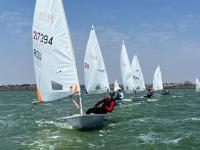 Lecții de viață pe valurile mării: Sara Patache și Ana-Maria Hurmuzache, tinerele campioane care duc yachtingul românesc spre Jocurile Olimpice