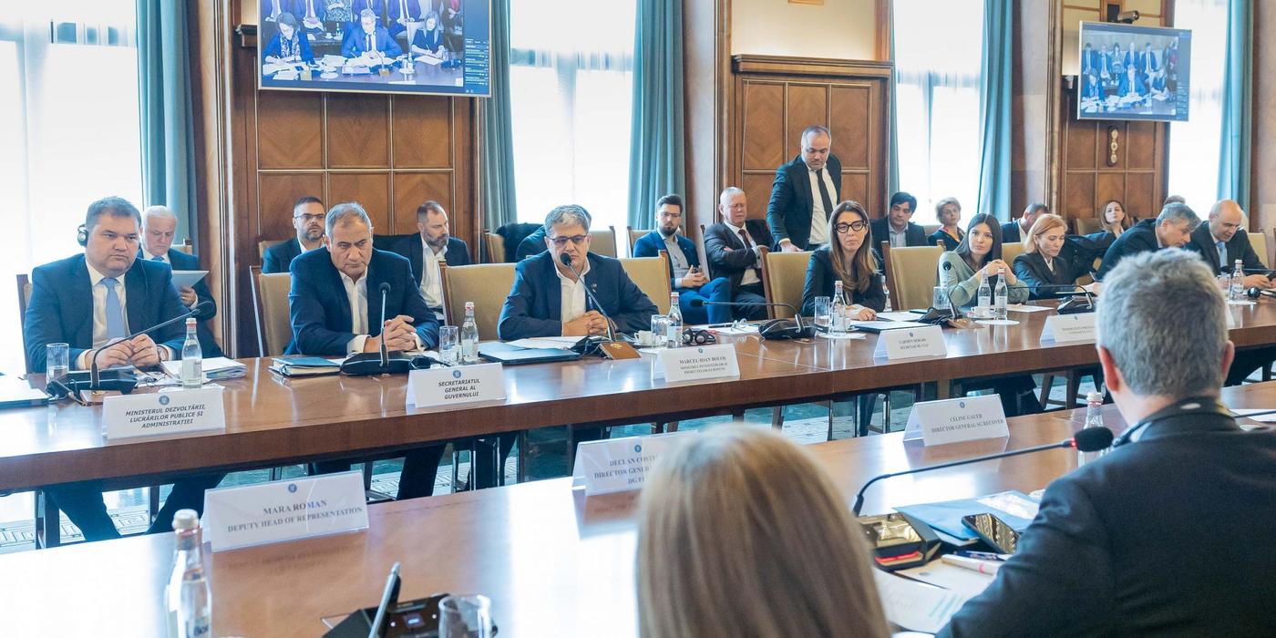 Stadiul reformelor şi investiţiilor prin PNRR, analizat alături de reprezentanţii Comisiei Europene/ Boloş: Valorificarea sprijinul financiar pe care îl pune la dispoziţie UE prin PNRR şi prin politica de coeziune obiectiv esenţial pentru România