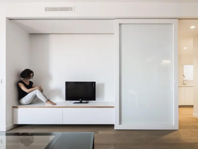 Un apartament alb imaculat in inima Spaniei