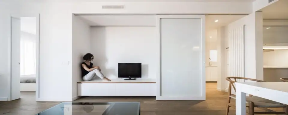 Un apartament alb imaculat in inima Spaniei