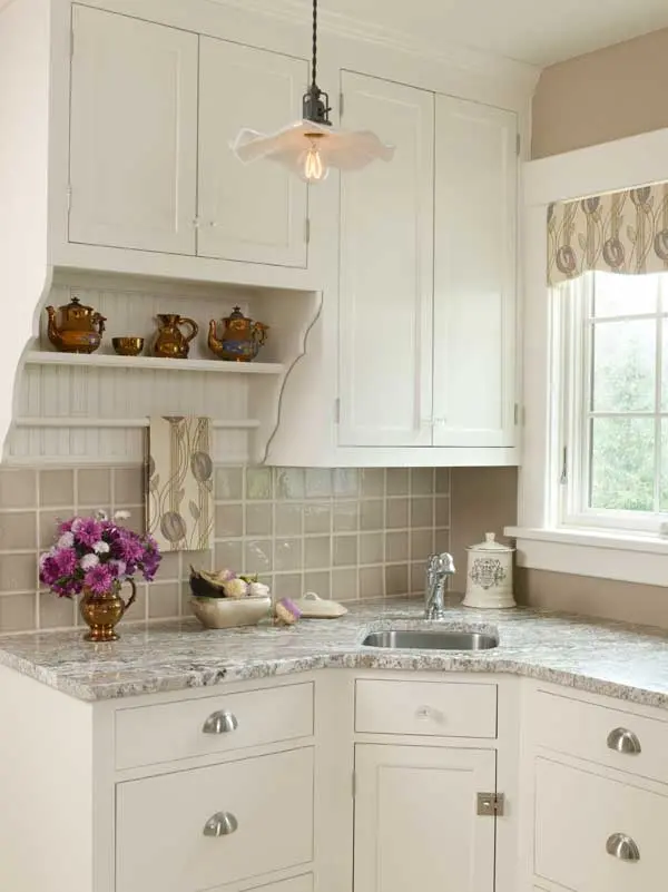 Idei pentru bucatarie: o chiuveta de colt