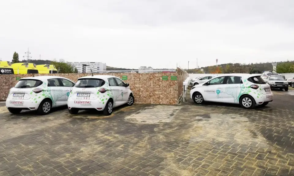 How Efficient Are Electric Cars? A 42-Vehicle Owner Responds: "It Was the Best Decision