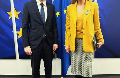 Sebastian Burduja, discuţie cu comisarul european pentru Energie despre efectele atacurilor ruseşti asupra infrastructurii energetice a Ucrainei / Burduja: România sprijină Ucraina cu ajutor de avarie, răspunzând pozitiv la solicitarea primită de la Kiev