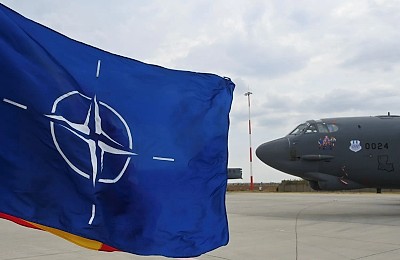 După amenințarea cu retragerea din NATO, un lider european apropiat de Trump i-a transmis, la telefon, ce fel de alianță se conturează