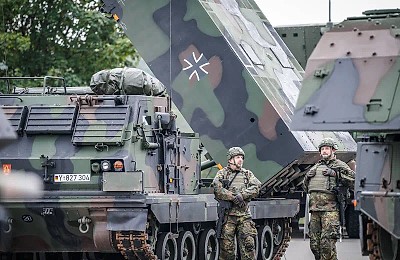 NATO blindează armata Ucrainei cu sute de mii de drone, sisteme antiaeriene și de război electronic