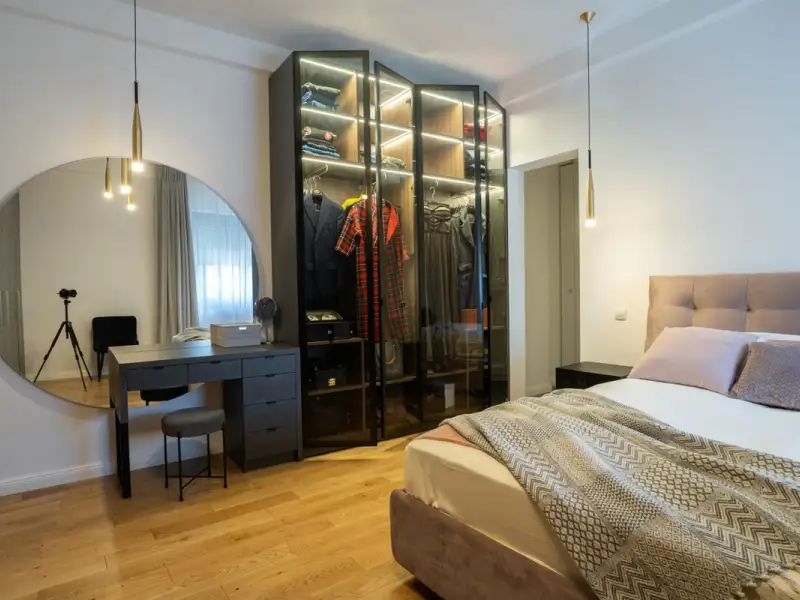 Amenajare moderna apartament 100 mp intr-un bloc interbelic