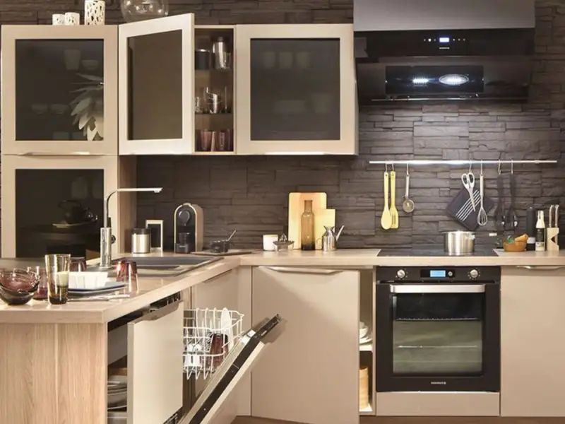 Cum sa folosesti inteligent spatiul intr-o bucatarie mica