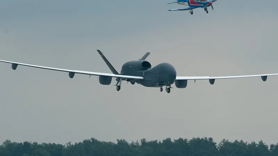 Germania invocă Articolul 5 al NATO pentru spionajul Rusiei. Zeci de drone deasupra bazelor militare