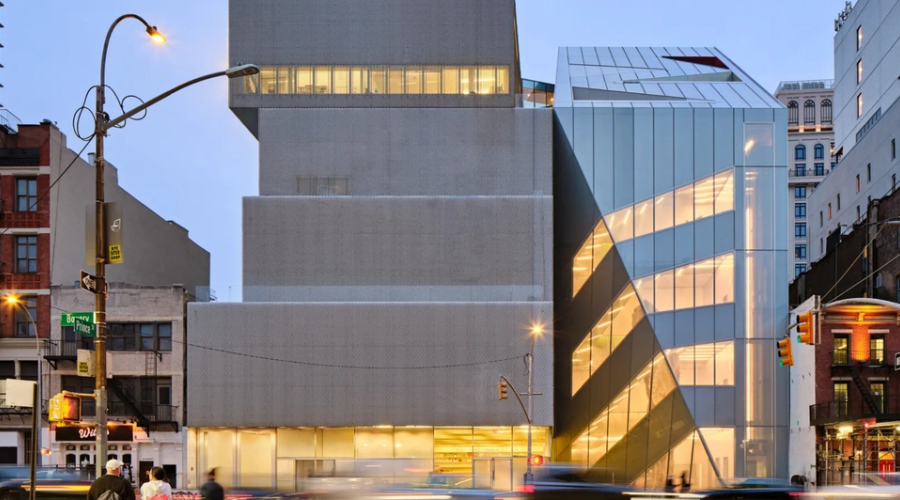 În interiorul noii extensii a New Museum din New-York, proiectată de OMA