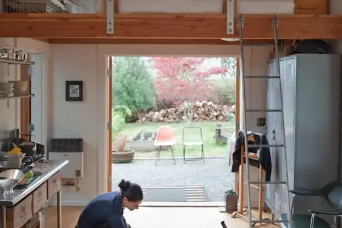 Un garaj mic convertit intr-un apartament cochet de 23mp