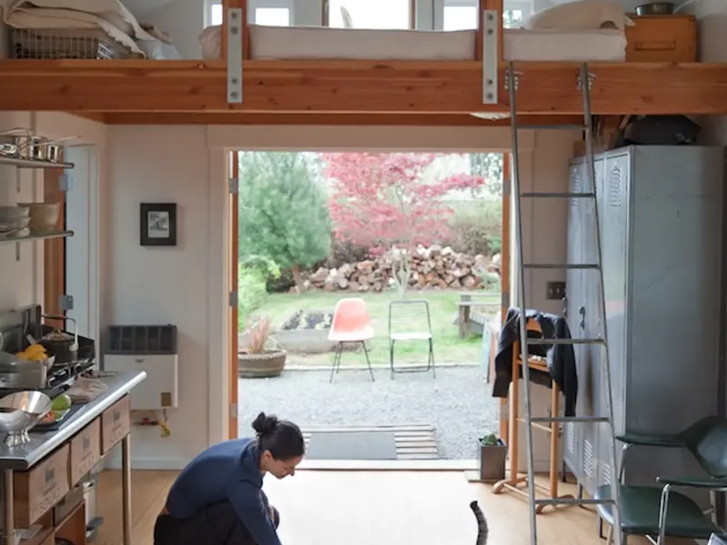 Un garaj mic convertit intr-un apartament cochet de 23mp