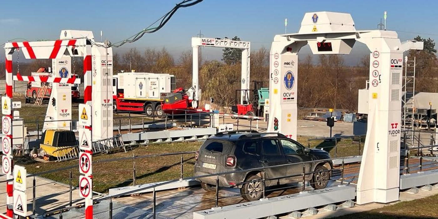 Marcel Boloş anunţă că primele două sisteme noi de scanare cu raze X pentru inspectarea mărfurilor care intră în ţară au ajuns în România / La finalul anului vor fi deja opt scannere funcţionale