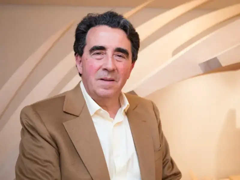 Santiago Calatrava: Un maestru al formelor organice și al spațiilor luminoase