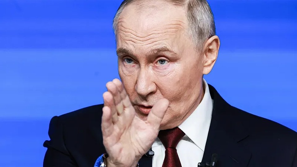 Putin acuză Kievul că a pornit războiul în Ucraina și că refuză „pacea rusească”