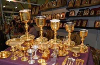 Un autodeclarat cercetător în istorie și geografie, arestat în Cluj, după ce a vandalizat o biserică