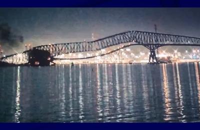 Prăbuşirea podului din Baltimore: Companiile de logistică sunt în căutarea unor soluţii alternative pentru mărfurile transportate