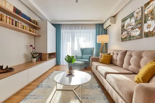 Amenajare moderna cu mult lemn natur Apartament de 4 camere din Bucuresti