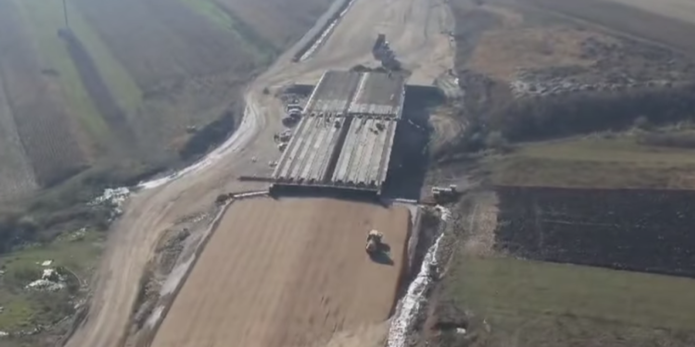 Lucrările la drumul expres care va asigura legătura între A3 și DN1 se apropie de finalizare
