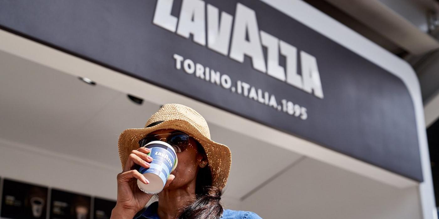 Vara aceasta, te bucuri de cele mai bune oferte la cafea LavAzza!