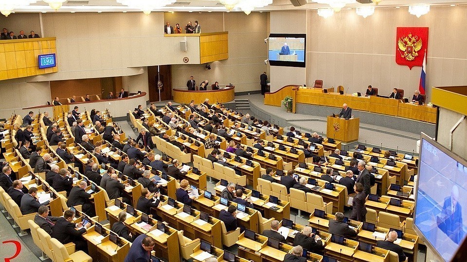 Duma de Stat a Rusiei vrea să-i dea lui Putin puterea de a trimite armata peste hotare