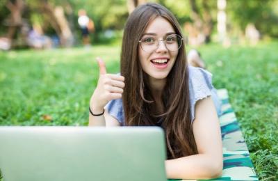 Logiscool sprijină educaţia digitală în România