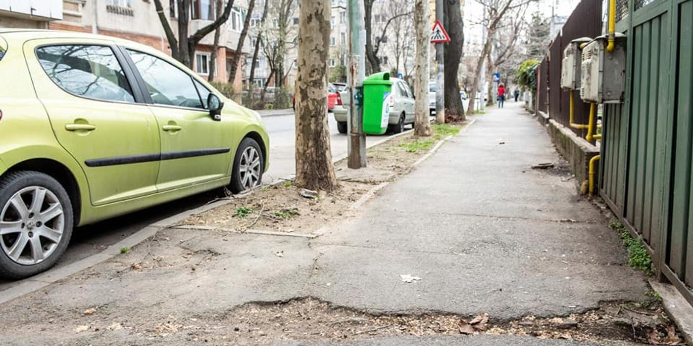 În Sectorul 6 continuă lucrările de refacere a infrastructurii rutiere