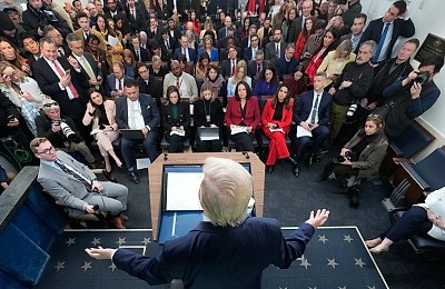 Cât de departe este dispus Trump să meargă pentru preluarea Groenlandei? Răspuns scurt, dat într-o conferință-maraton