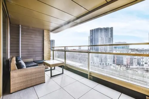 Cum să transformi balconul de la bloc într-un spațiu modern