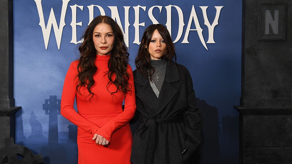 Catherine Zeta-Jones sfidează timpul: actrița de 55 de ani, la fel de fresh ca colega ei de 23 de ani