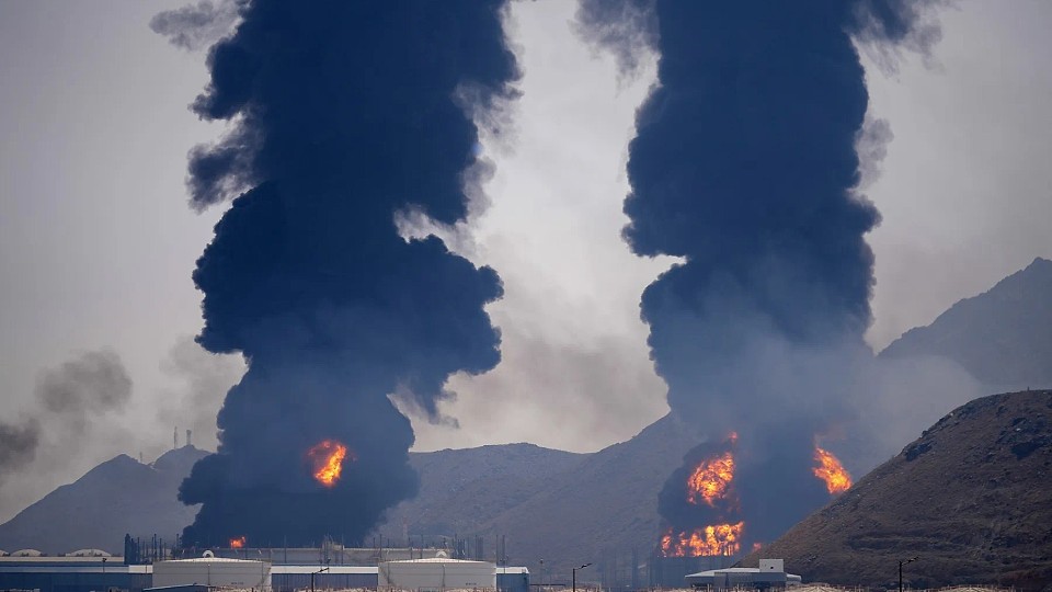 Transporturi militare secrete ale Rusiei către Iran, în plin război. Serviciile secrete occidentale dezvăluie ce a primit regimul de la Teheran