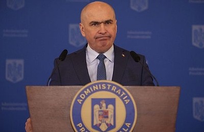 O criză manufacturată care ascunde adevărata criză structurală a României