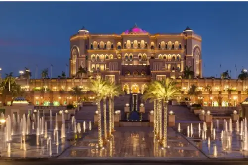 Emirates Palace, Abu Dhabi: Povestea designului și arhitecturii sale