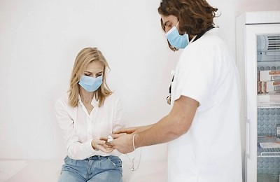 Revoluție în Sănătate. Se schimbă modul în care pacienții interacționează cu medicii